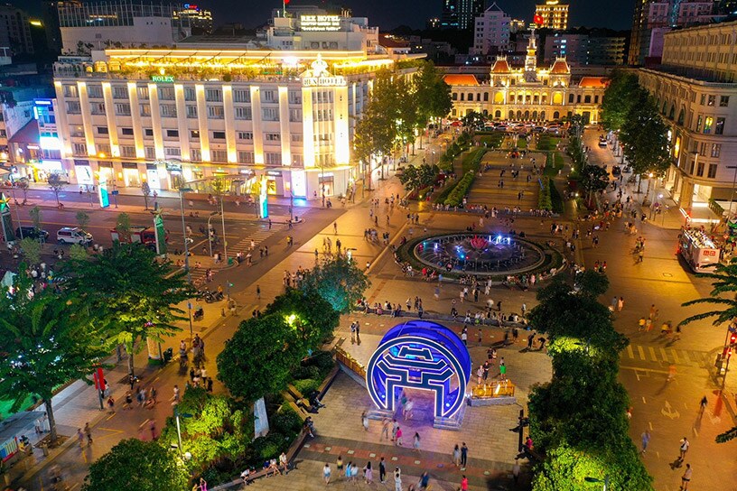 Nguyen Hue Walking Street – feel the beat of saigon’s heart